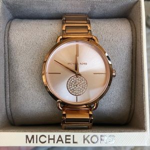 Michael Kors women’s rose gold watch